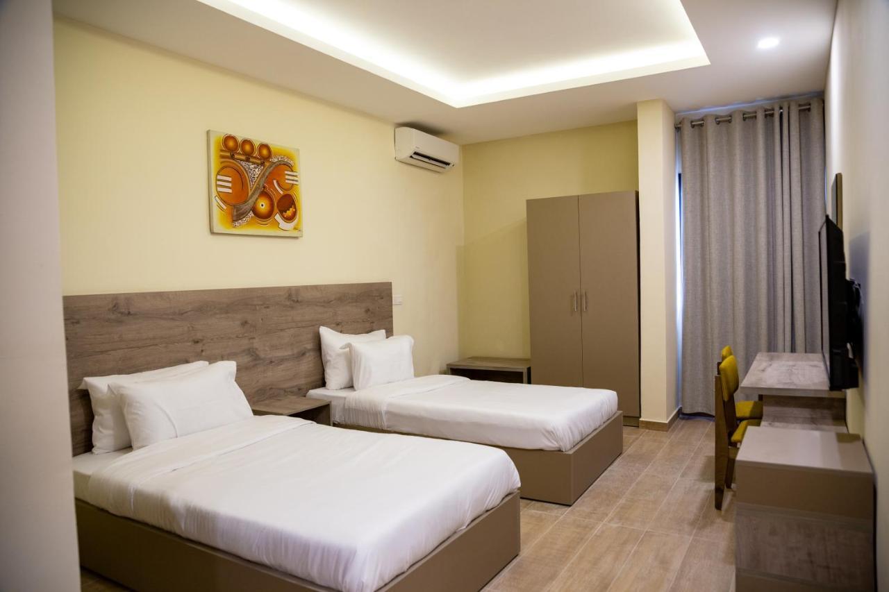 Silver Moon Hotel Abidżan Zewnętrze zdjęcie