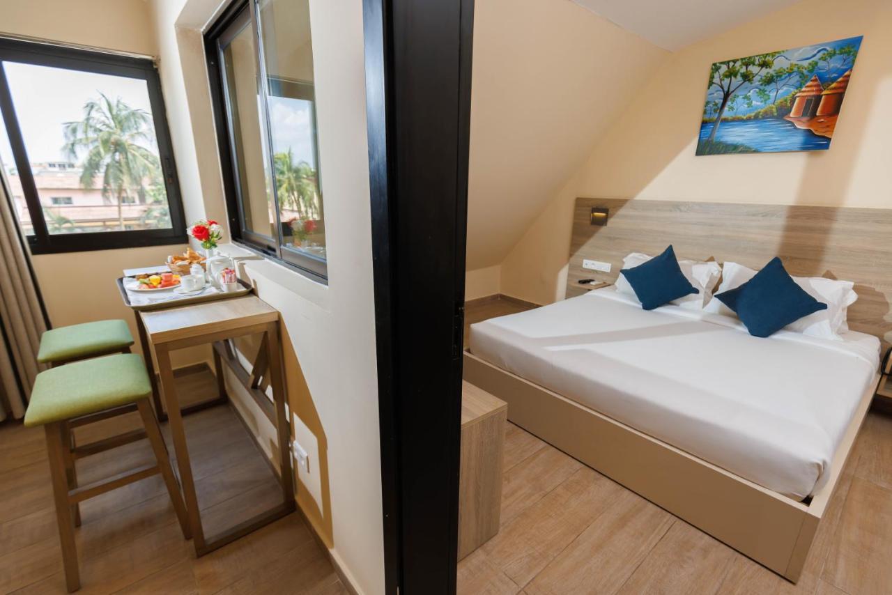 Silver Moon Hotel Abidżan Zewnętrze zdjęcie